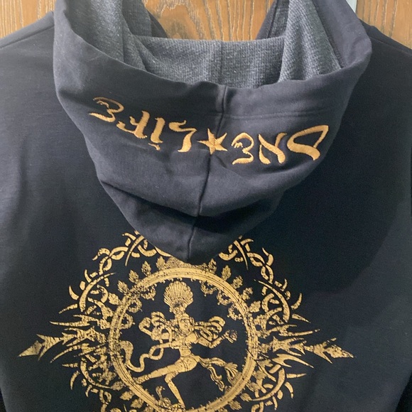 One Life 2 Live Los Angeles Zip-Up Hoodie - Picture 4 of 11